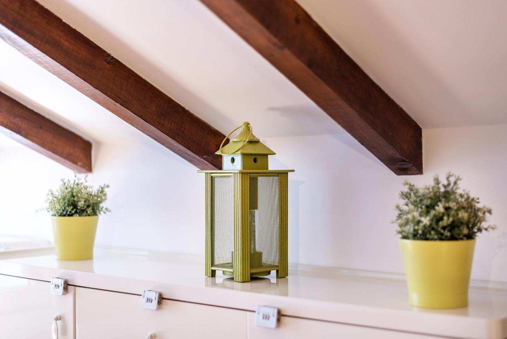 Guestready - Fantastic Rustic Duplex With Terrace Apartment Lisbon Bagian luar foto